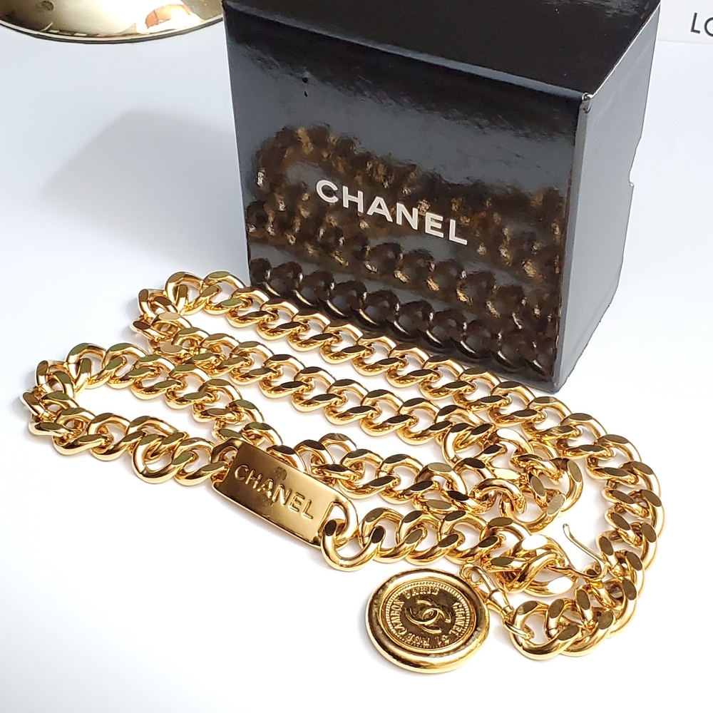 AUTH CHANEL VINTAGE CC MEDALLION CHAIN BELT - Picture 3 of 14